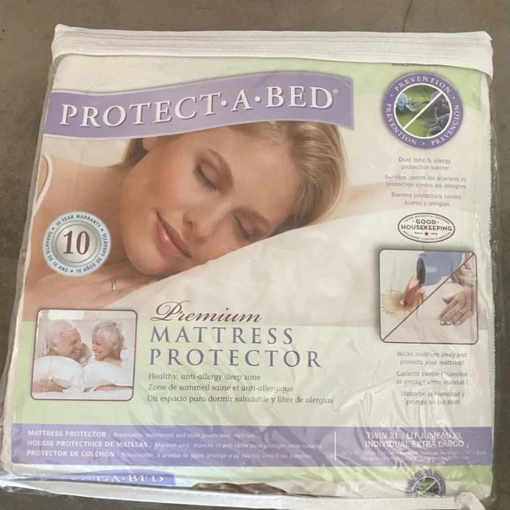 NWT- PROTECT-A-BED! Perfect size for college dorms &/or any twin XL mattress!!